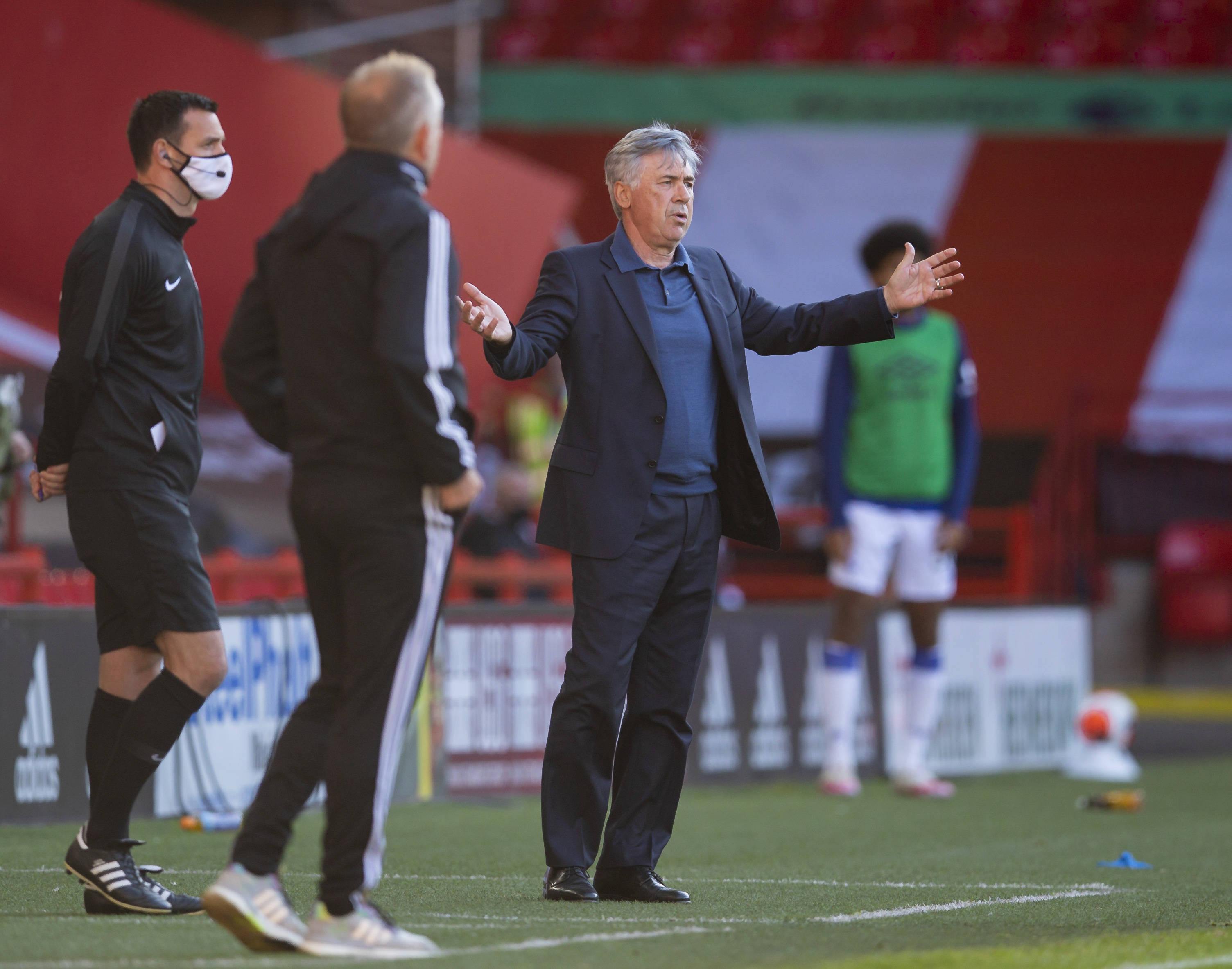 赛注入更多 赛注入更多